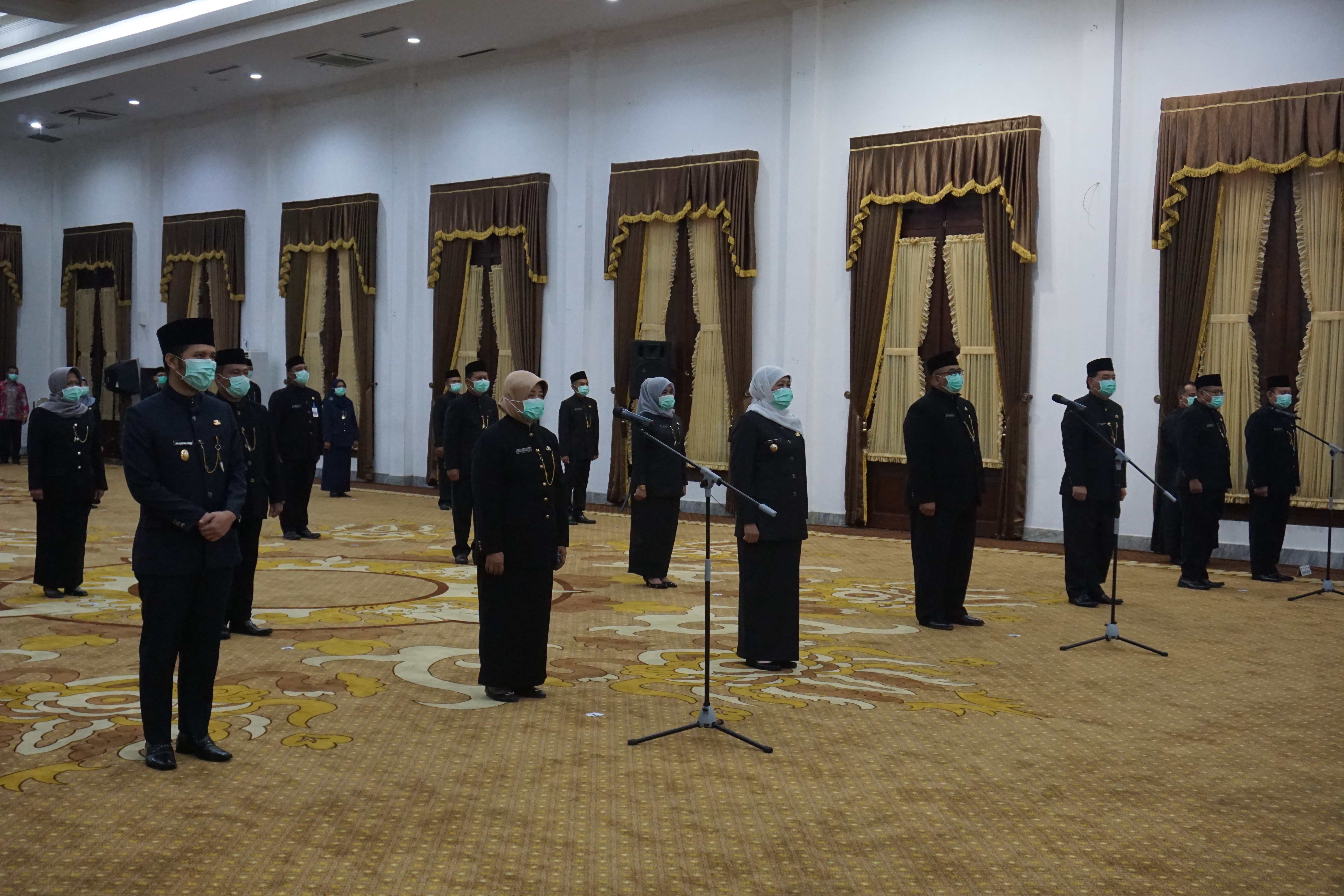 Lantik Pejabat di Lingkugan Dinsos, Gubernur Minta Mereka Jadi Frontliner