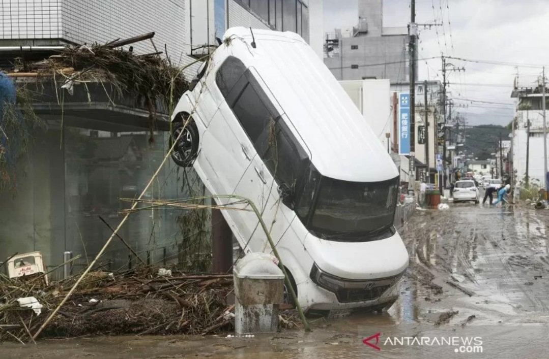 40 Ribu Pasukan Bela Diri Jepang Terlibat Penyelamatan Banjir