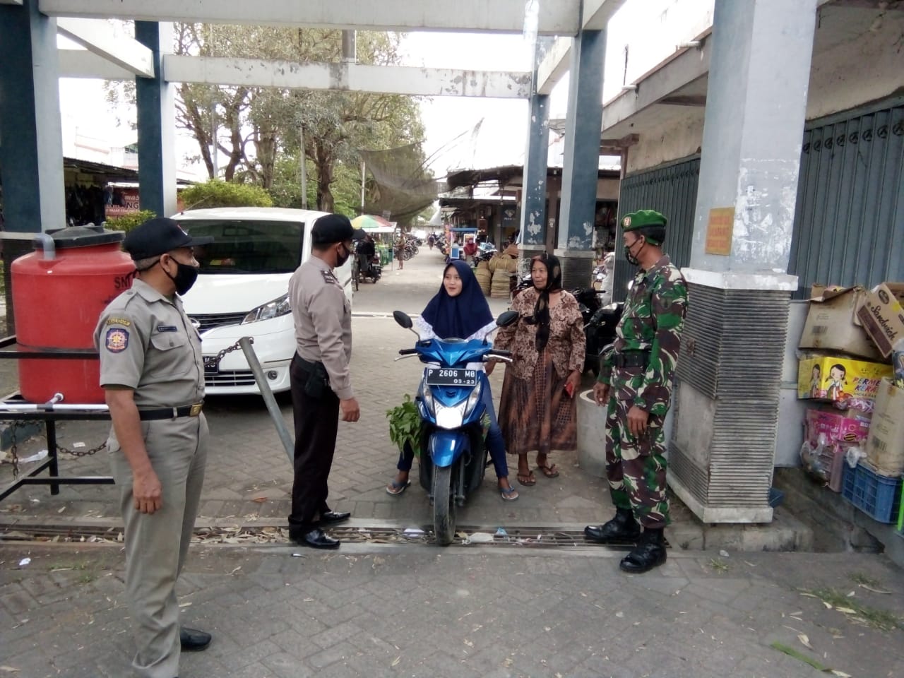 Pasar Kencong Jember Mulai Penertiban Pemakaian Masker