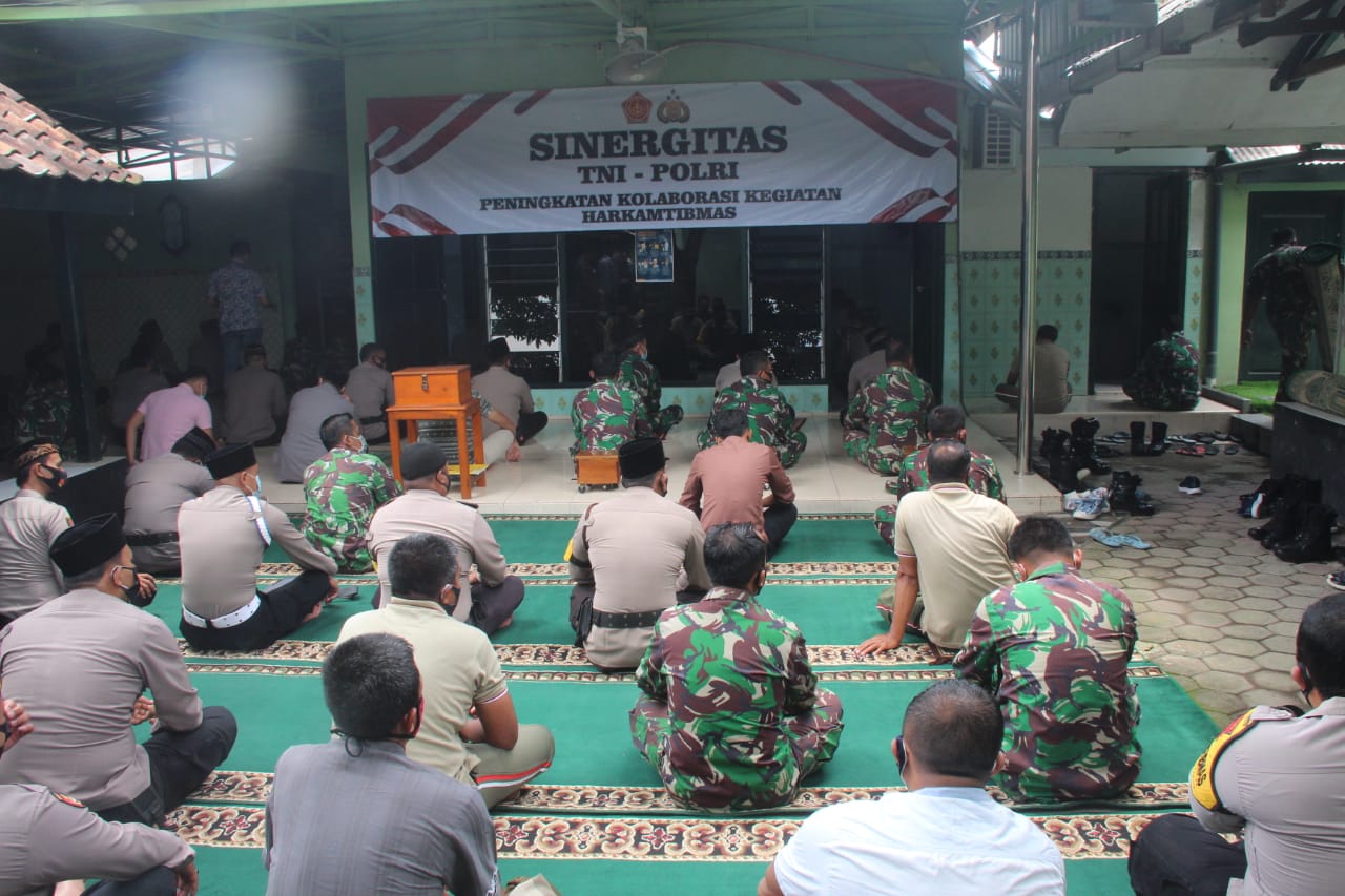 Jaga Kerukunan TNI-Polri Pasca Penembakan di Kalideres, Polres Blitar Kunjungi Kodim 0808