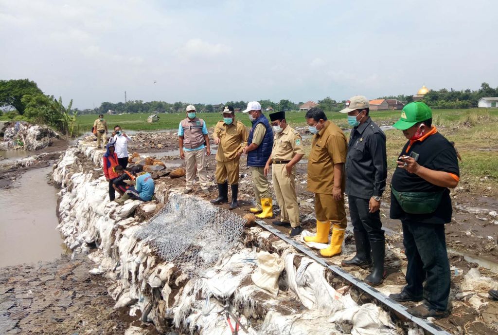 Pemkab Pasuruan Anggarkan Rp 3,6 M untuk Perbaiki Tebing & Tanggul Jebol
