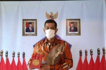 HPN 2021: Doni Monardo Terima Penghargaan dari Dewan Pers