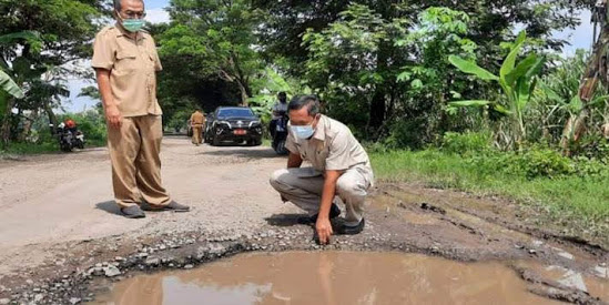 Prioritaskan Infrastruktur Untuk Pemulihan Ekonomi, Wabup Ngawi Sidak Jalan Budug-Kajang