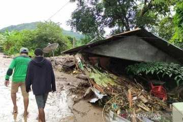 72 Korban Meninggal Banjir Bandang Flores Timur Ditemukan