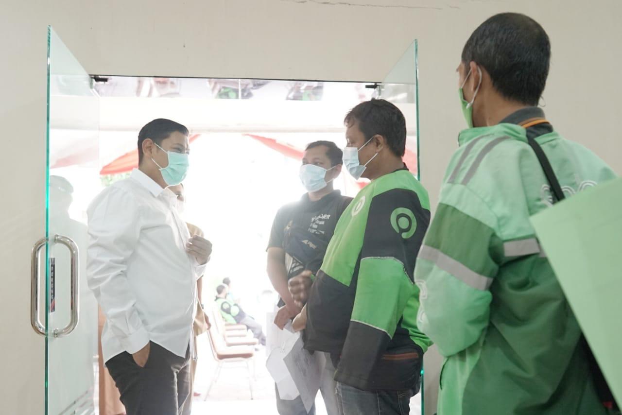 Wali Kota Kediri Tinjau Vaksinasi Covid-19 Dosis Kedua Pengemudi Ojol