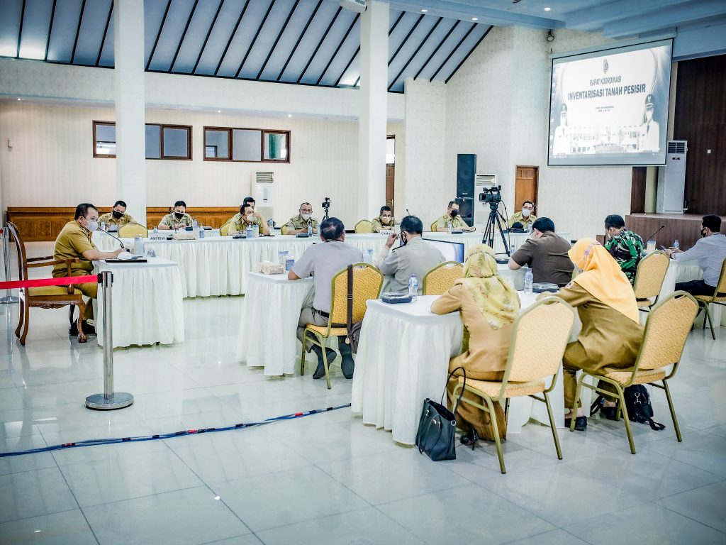 Pemkab Jember Bakal Ambil Alih Hak Pengelolaan Tanah Pesisir Selatan
