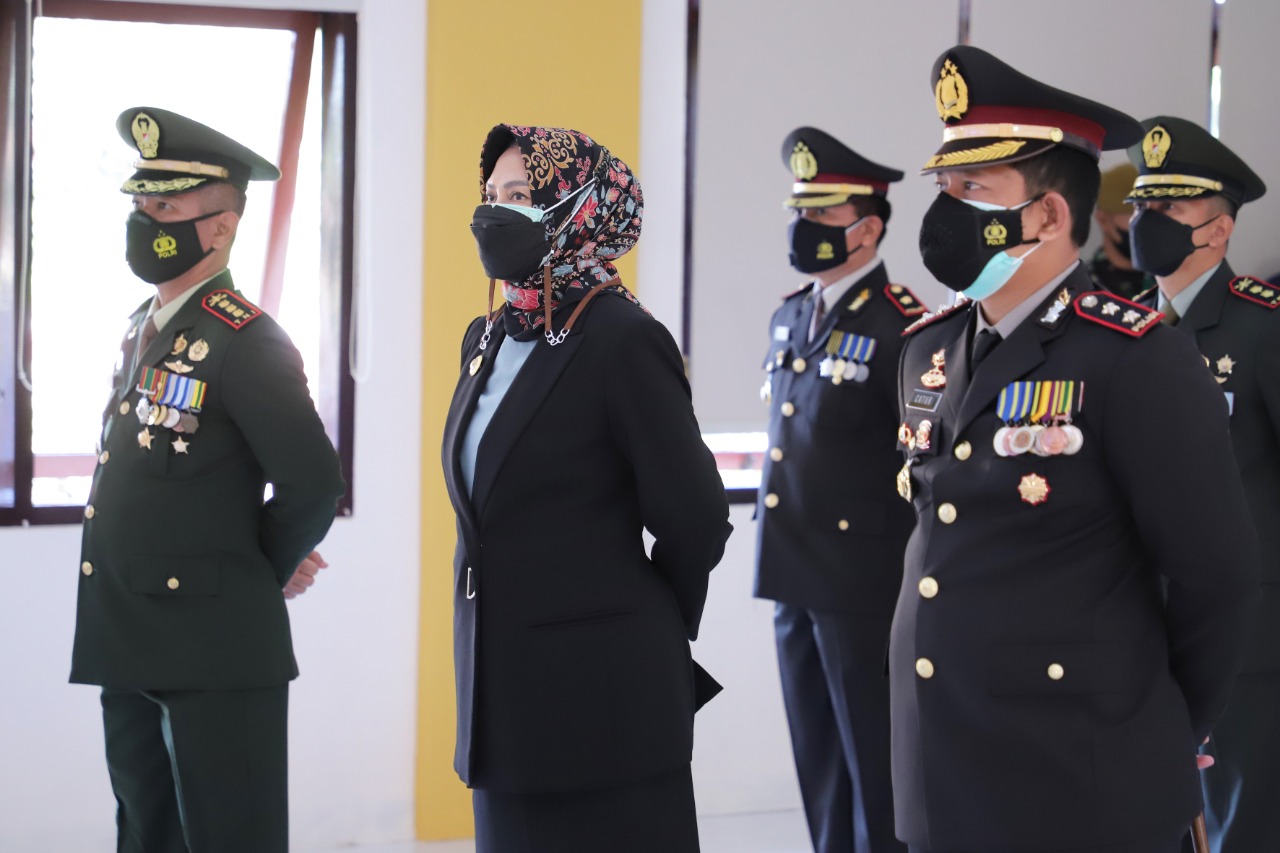 Walikota Batu bersama Forkopimda Ikuti Upacara Virtual Hari Bhayangkara ke - 75