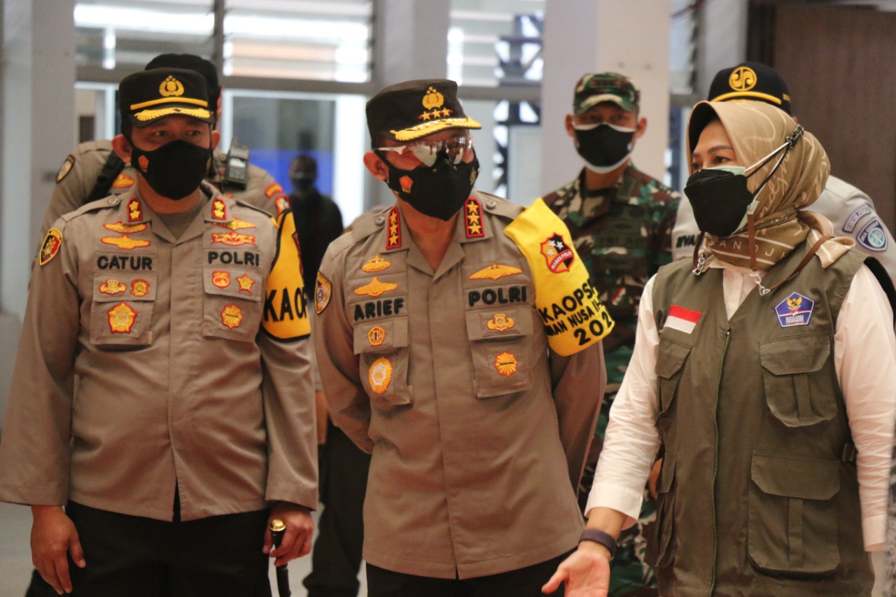 Pastikan Sarpras, Kabaharkam Polri Tinjau Tempat Isolasi Terpusat di Kota Batu