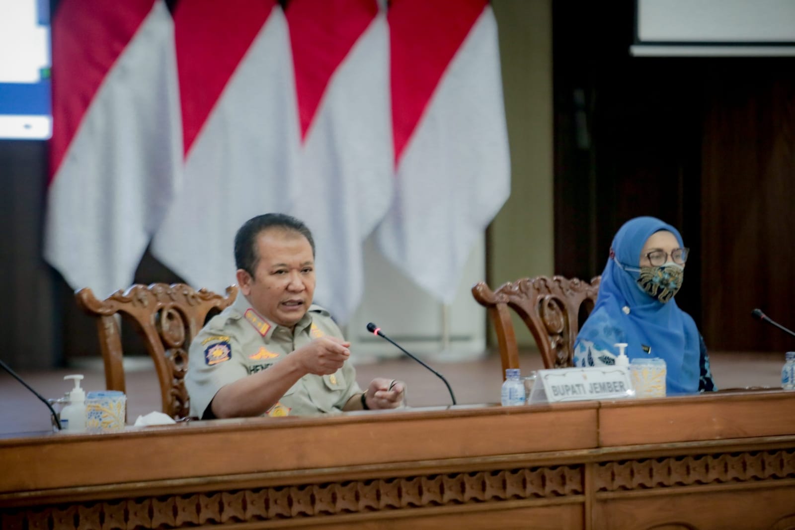 Bupati Jember : Jangan Saling Lempar Data, Bantuan Sosial Covid19 Harus Tepat Sasaran