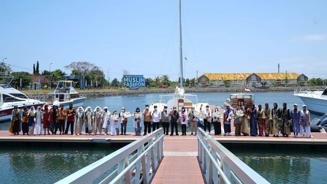 Gelar Moslem Fashion Festival di Dermaga Yacht, Menteri Teten: Momentum Bangkitkan UMKM