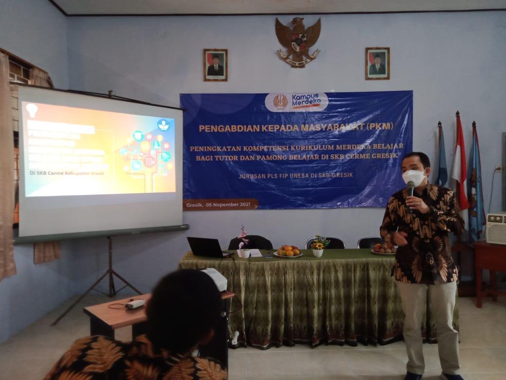 PKM Prodi PLS Unesa Gelar Pelatihan Peningkatan Kompetensi Kurikulum Merdeka Belajar