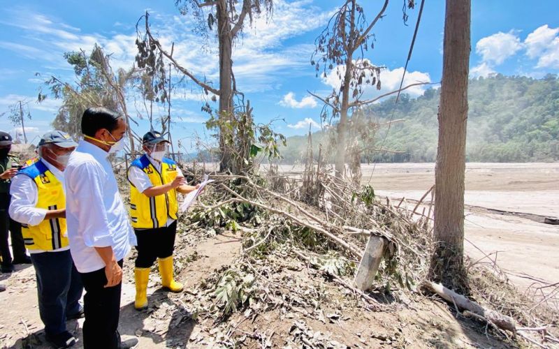 Jokowi Ucapkan Belasungkawa pada Korban Erupsi Semeru yang Meninggal