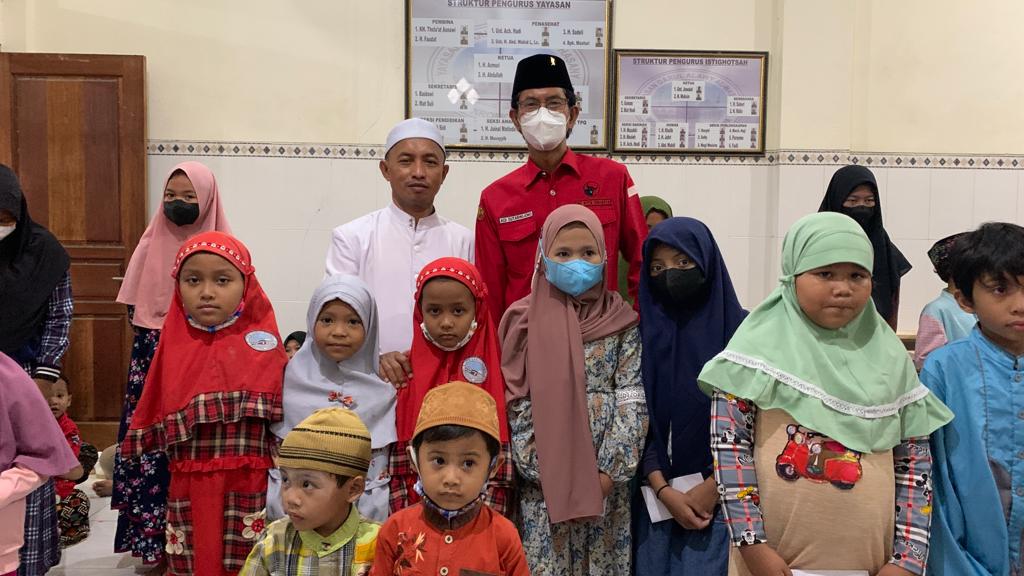 Bukber dan Santuni Anak Yatim, PDIP Surabaya: Kita Perkuat Solidaritas Sosial