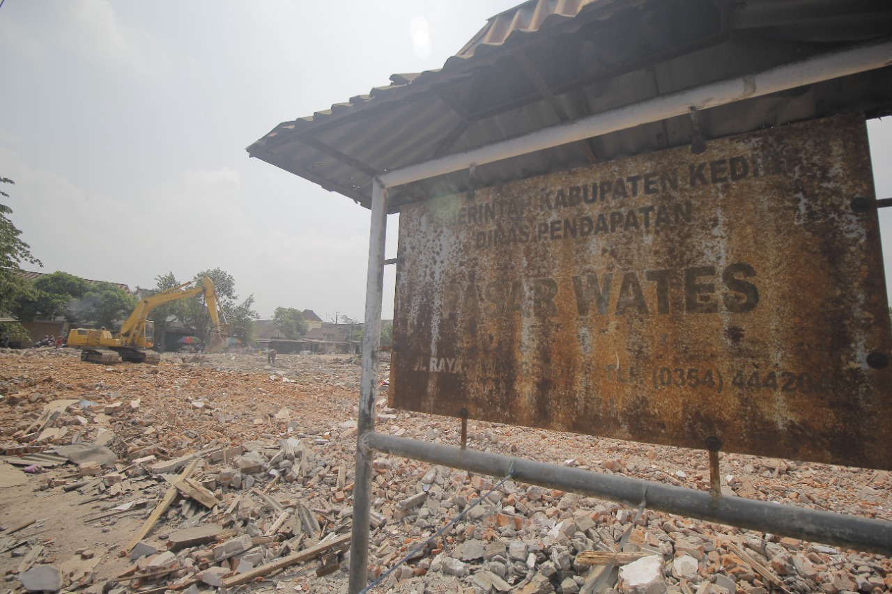 Usai Renovasi Pasar Wates, Mas Dhito Inginkan Satu Tahun Satu Pasar Tradisional Direnovasi