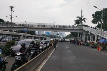 Demo Mahasiswa BEM UI-AMI, Pukul 09.00 WIB Arus Lalu Lintas Sekitar DPR Ditutup