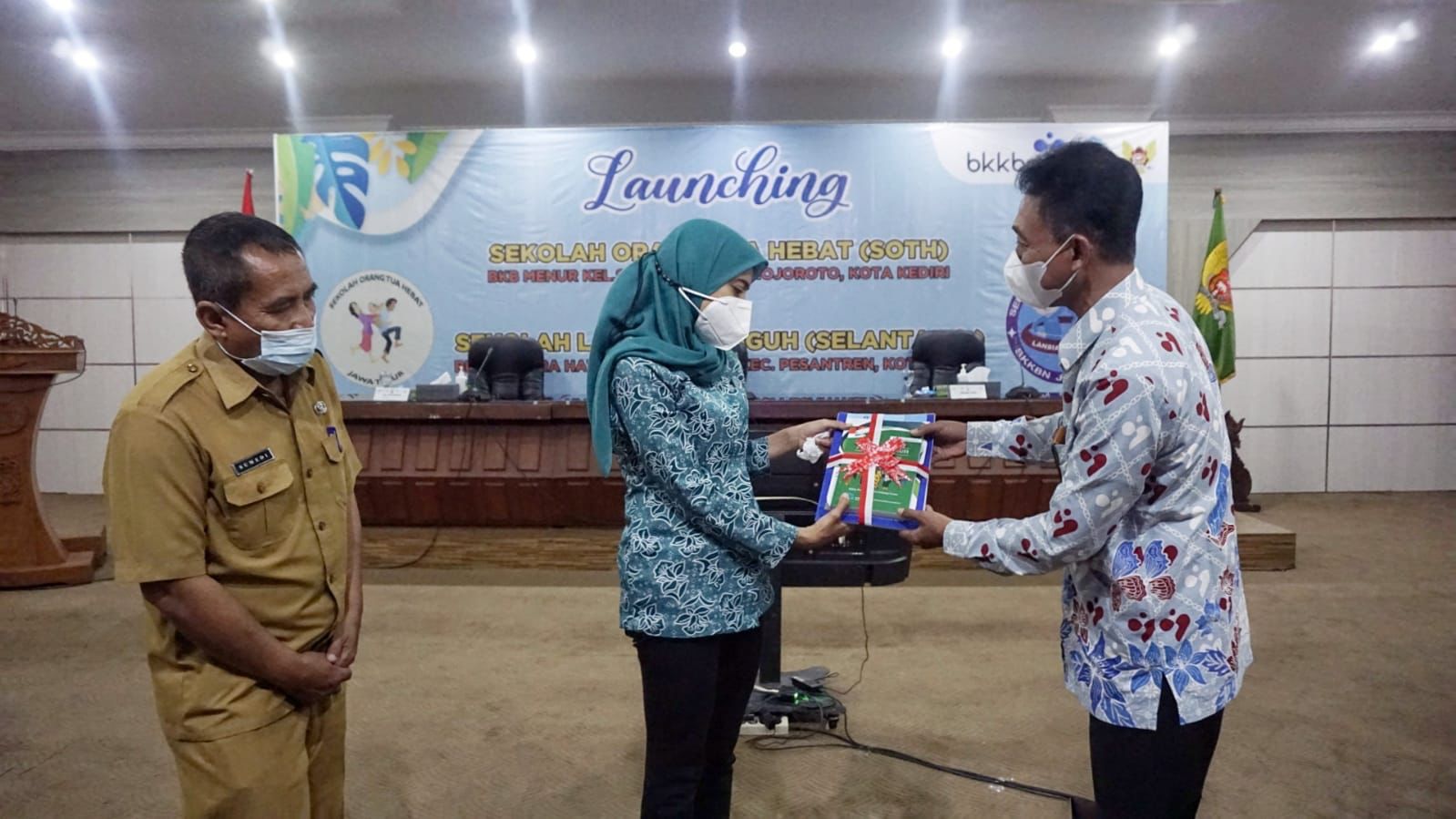 Bunda Fey Buka dan Luncurkan SOTH dan Selantang