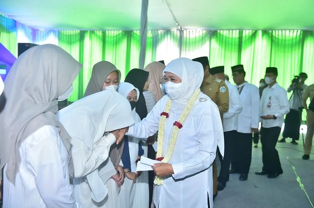 Gubernur Khofifah : Kekuatan Karakter Religius Benteng Pencegahan Bullying dan Kekerasan