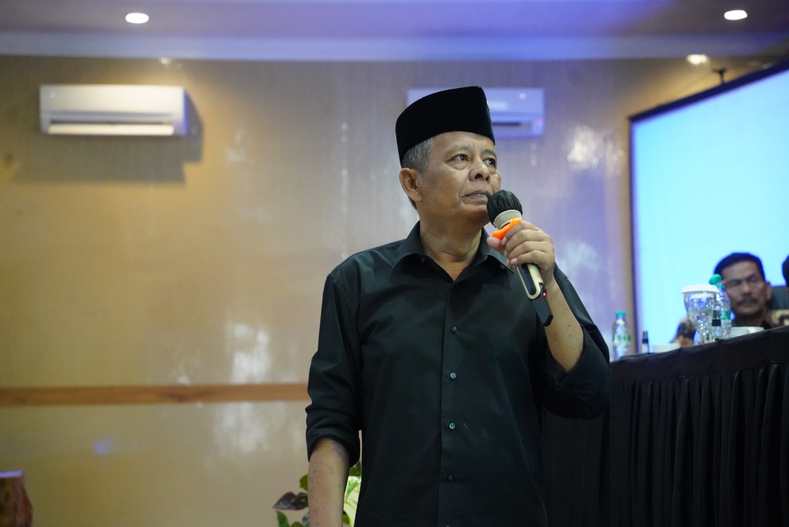 Hari Pahlawan, Politisi Senior PDIP Sidoarjo: Mari Saling Bantu!