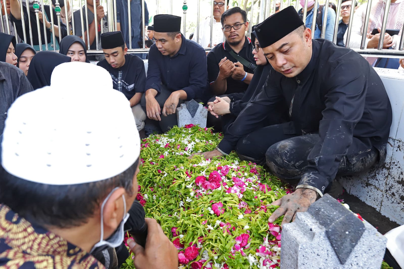 Ini Pesan Terakhir Ayah Wali Kota Surabaya Sebelum Tutup Usia