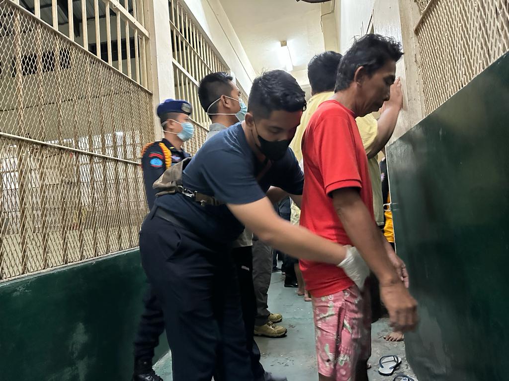 Geledah 6 Kamar, Ini yang Ditemukan Petugas Lapas Pemuda Madiun