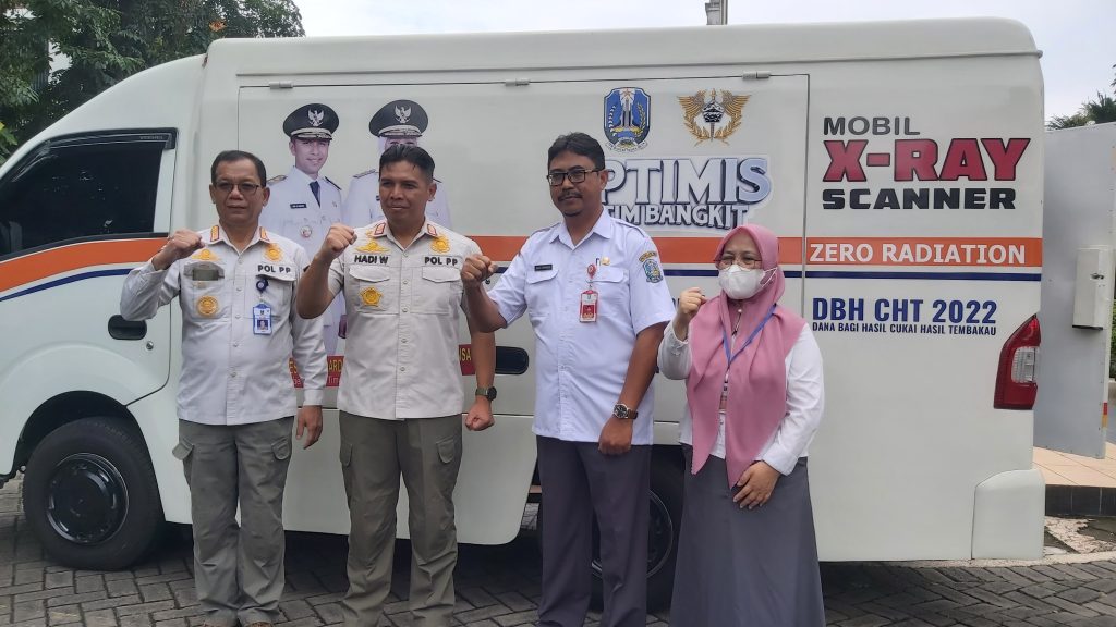 Kepala Biro Perekonomian Sekretariat Daerah Prov Jatim, Budi Raharja dan