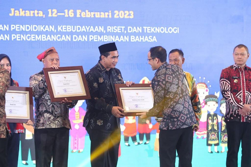 Pakai Bahasa Jawa Setiap Kamis, Pemprov Jateng Diganjar Penghargaan Mendikbud Ristek