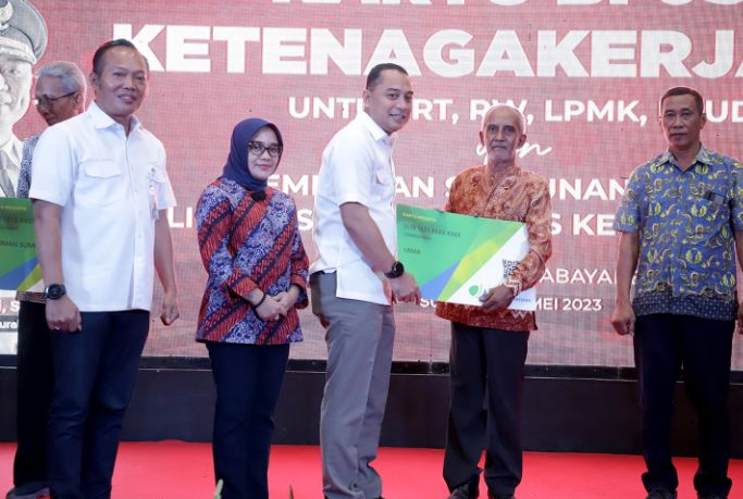Ribuan Ketua RT/RW, LPMK dan Bunda PAUD Surabaya Dilindungi BPJS Ketenagakerjaan