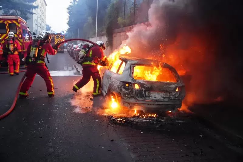 Remaja 17 Tahun Tewas Ditembak oleh Polisi di Paris