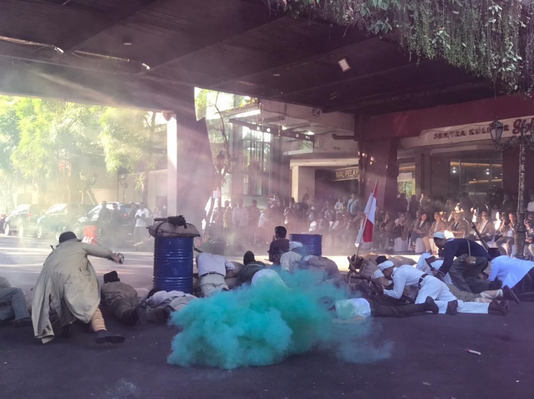 Teatrikal Pertempuran di Toendjoengan Jadi Magnet Puncak JCC & Festival Peneleh