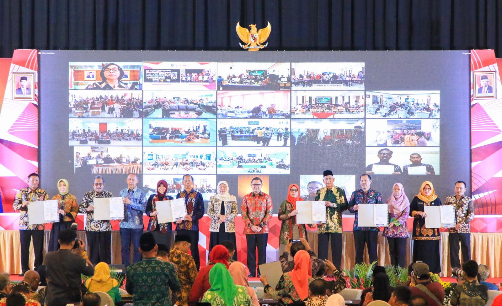 Komite dan Kepala Sekolah Tandatangani Pakta Integritas, Gubernur Jatim: Tak Boleh Ada Paksaan Sumbangan