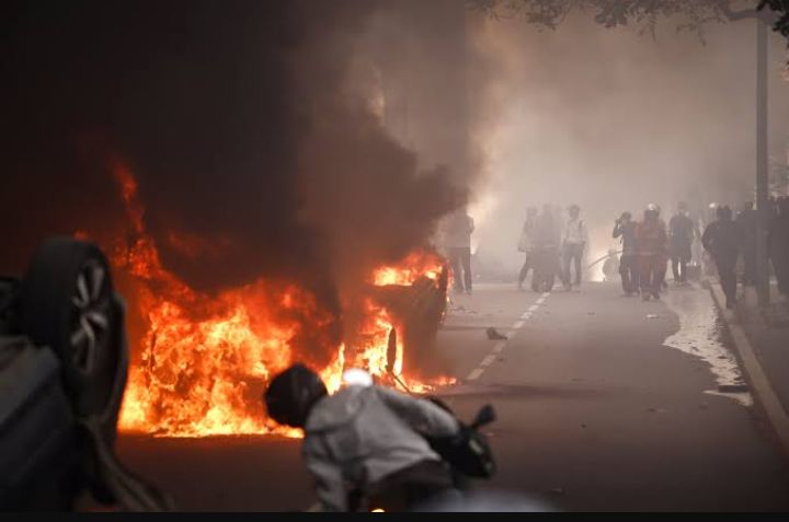 Prancis Membara, KBRI Imbau WNI di Paris Hindari Lokasi Protes