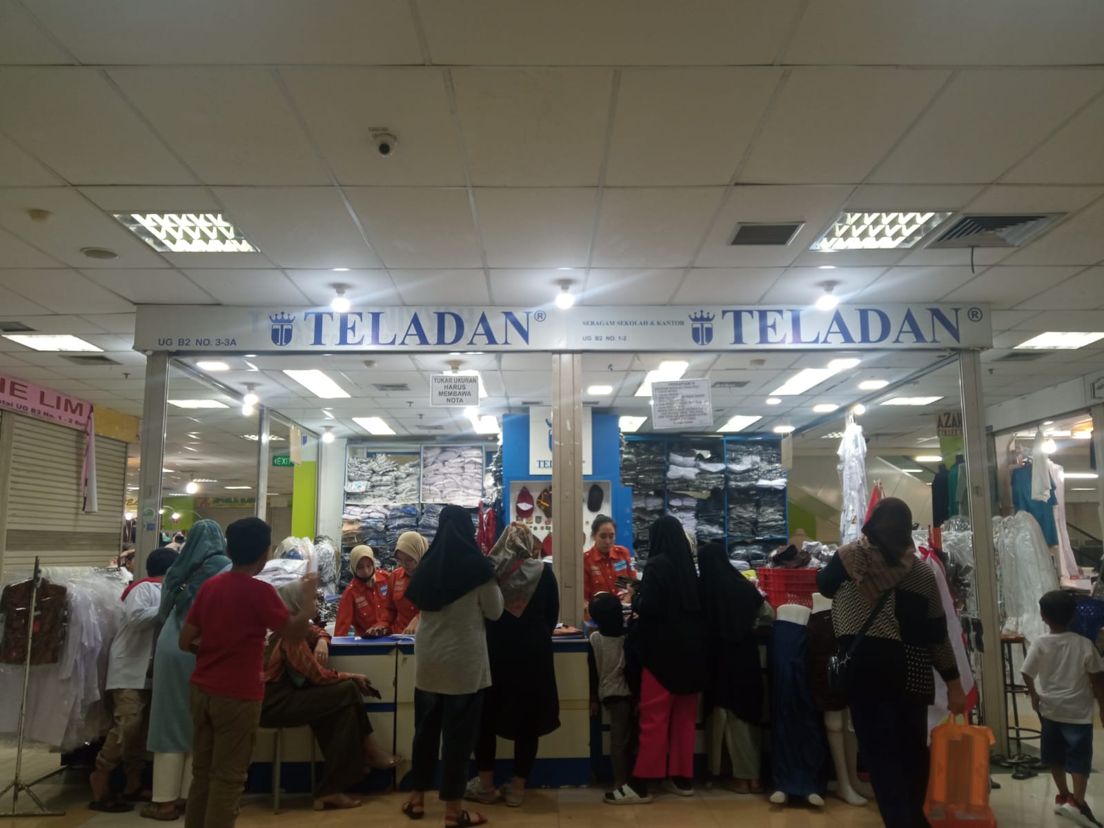 Tahun Ajaran Baru, Omzet Toko Seragam di ITC Surabaya Melonjak 70 Persen
