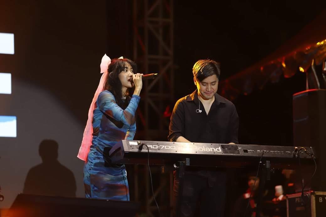 Usai Launching Rawon Pecel, Warga Jember Disuguhi Konser Vierratale