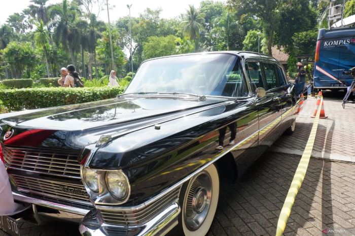 Ganjar-Mahfud Akan Mendaftar ke KPU RI Gunakan Mobdin Presiden Pertama RI