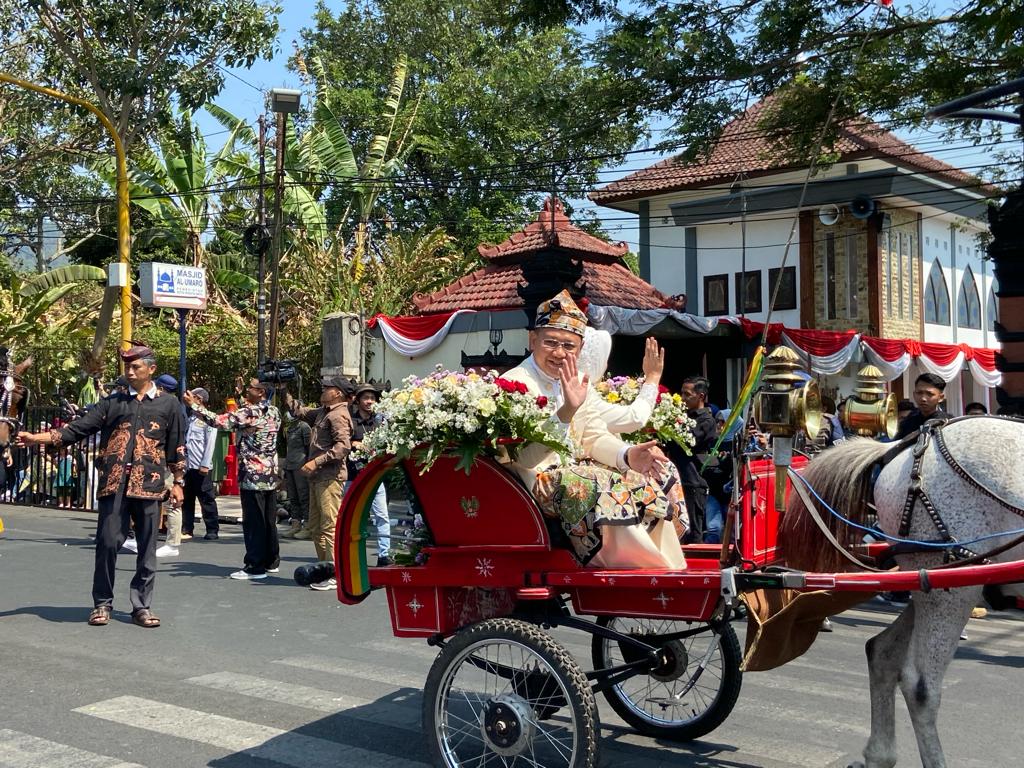 Usung Potensi Lokal, Kemeriahan Batu Art Flower Carnival 2023 Pukau Ribuan Warga