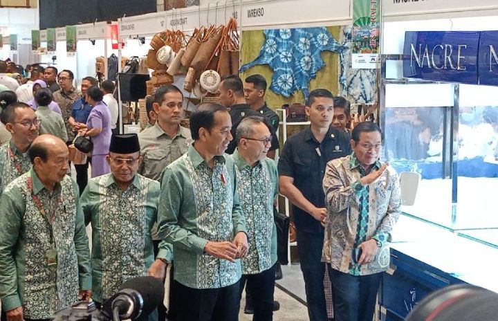 Soal Hilangnya Mentan SYL, Jokowi ke Wartawan: Ada yang Punya Nomor Teleponnya? Coba Dikontak