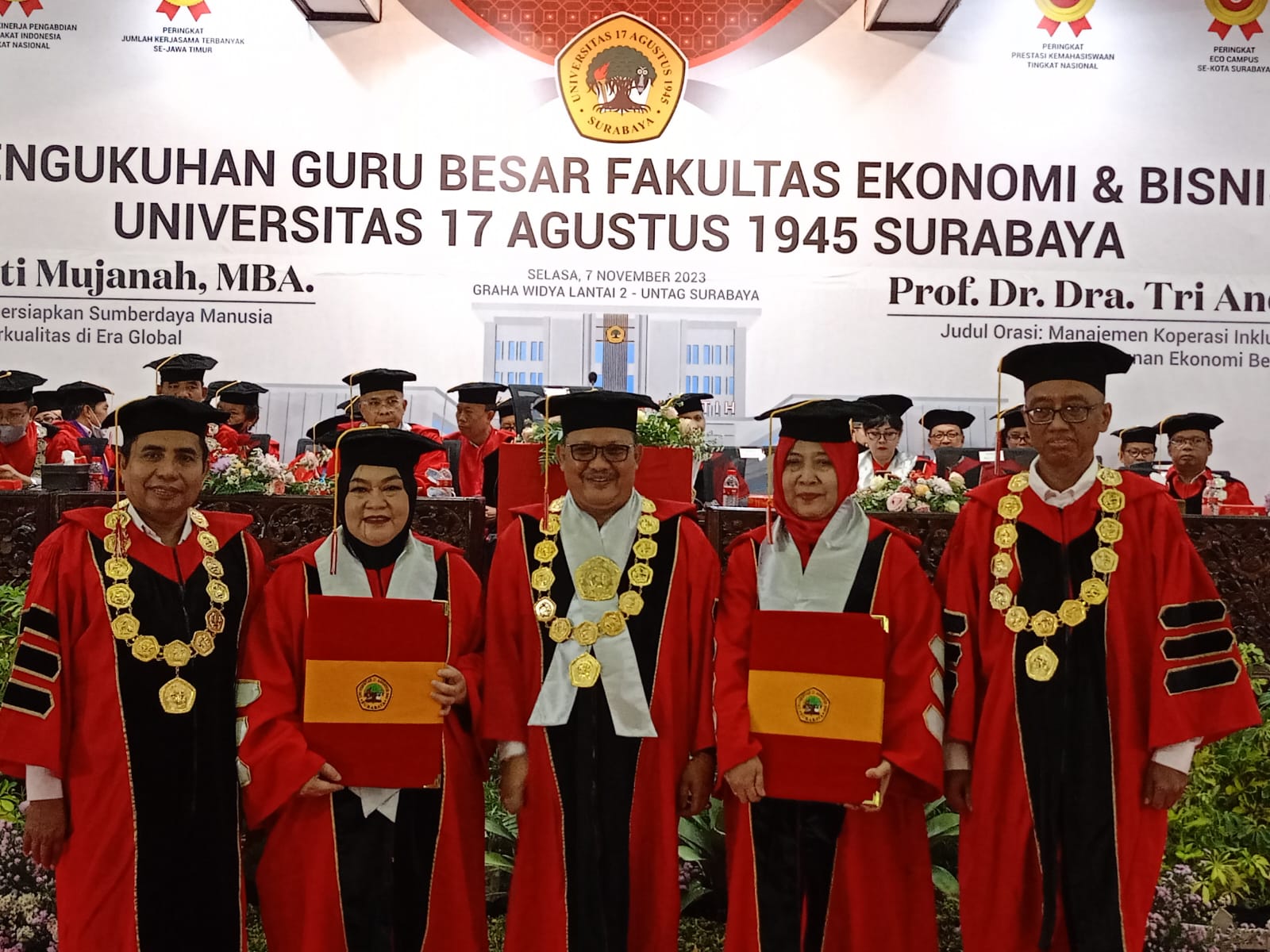 Untag Surabaya Kukuhkan Dua Profesor Fakultas Ekonomi dan Bisnis