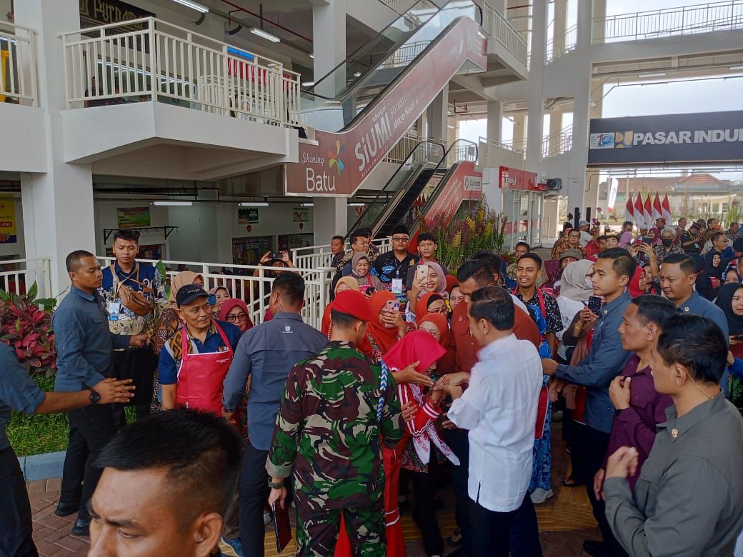 Resmikan Pasar Induk Among Tani Kota Batu,Presiden Jokowi: Jadi Pasar Terbesar di Indonesia