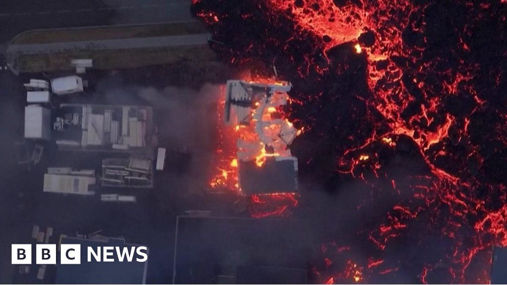 Muntahan Lava dari Gunung Berapi di Islandia Mengalir ke Kota, Rumah Terbakar