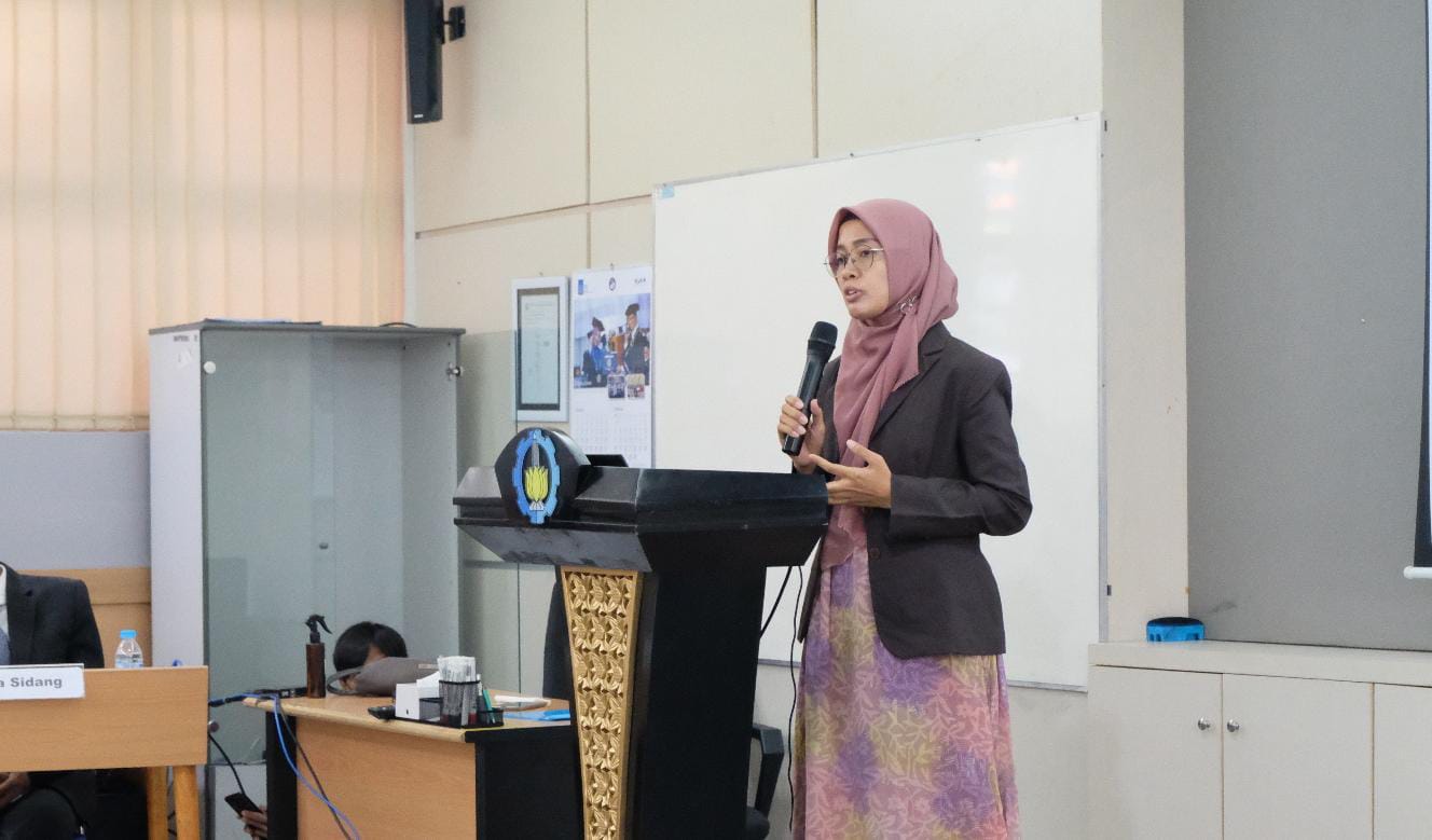 Tining Haryanti Doktor Pertama Bidang Digital di Departemen Sistem Informasi ITS