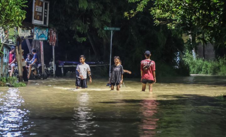 Sambikerep-Pakal Belasan Tahun Dilanda Banjir Kiriman, Wali Kota Surabaya Ungkap Potensi Bangun Tanggul