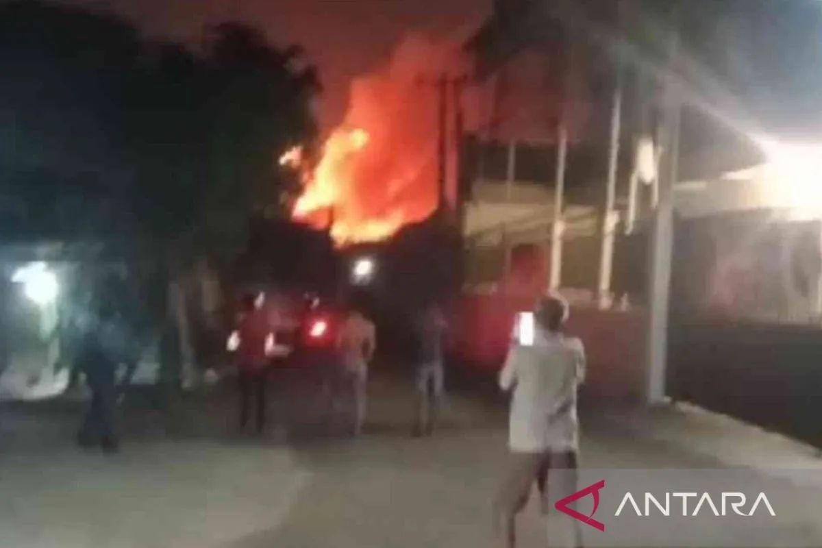 Gudang Munisi Daerah TNI AD di Ciangsana Meledak, Warga Dievakuasi