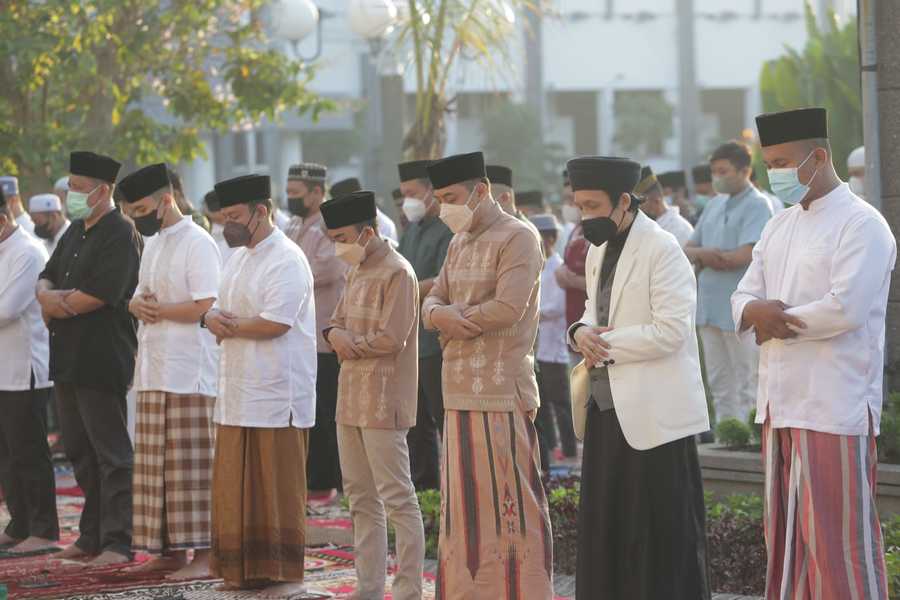 Pemkot Surabaya Kembali Gelar Salat Id 1445 H di Taman Surya