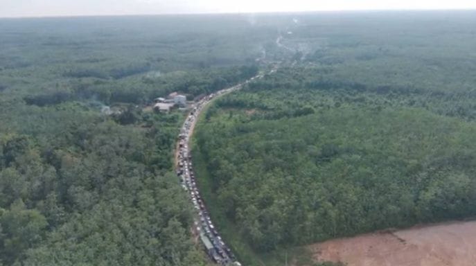 Macet Parah Mulai Terjadi, di Jalan Lintas Sumatera maupun Sukabumi