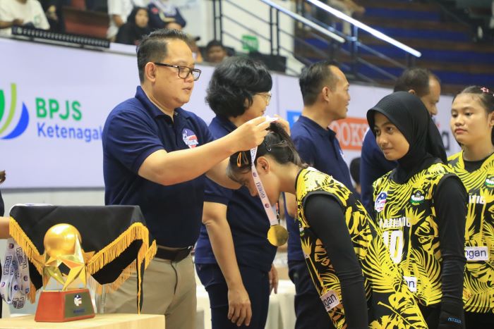 Pj Gubernur Jatim : Voliga Jaring Bibit Muda untuk Generasi Selanjutnya