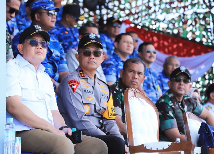 Bersama Menhan RI Saksikan Fire Power Demo di Lumajang, Pj Gubernur Adhy Puji Kekuatan Alutsista TNI AU